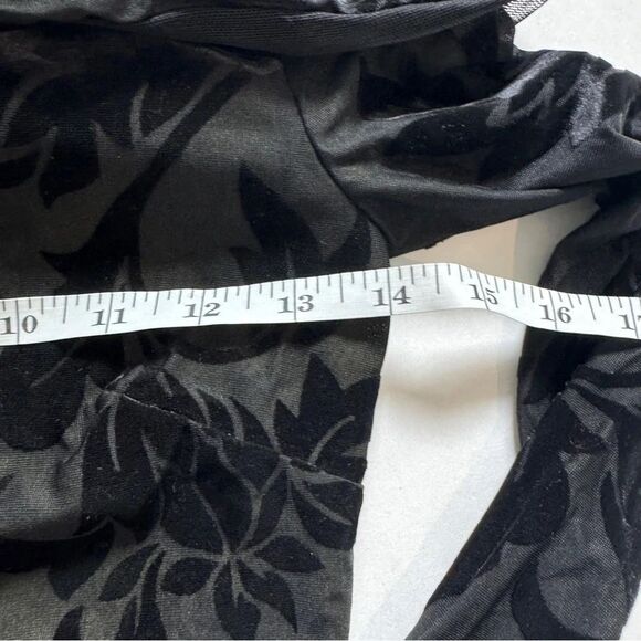 BCBGMaxAzria Velvet Black Burnout Floral Bodysuit Size XX-Small/X-Small NWT - Picture 5 of 6